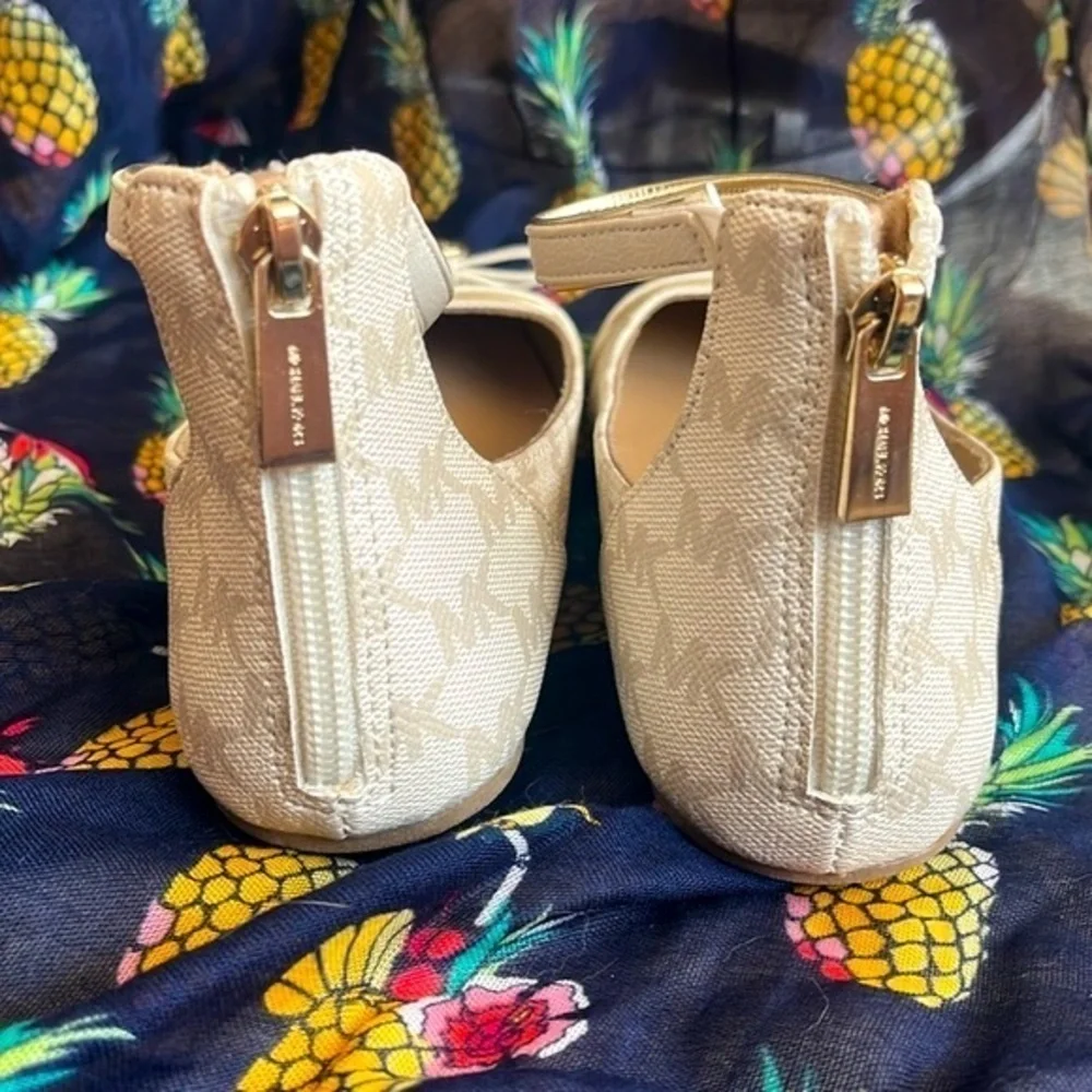 Brand New Michael Kors Cream Round Toe Bow Ankle Strap Zipper Flats Dress Shoes